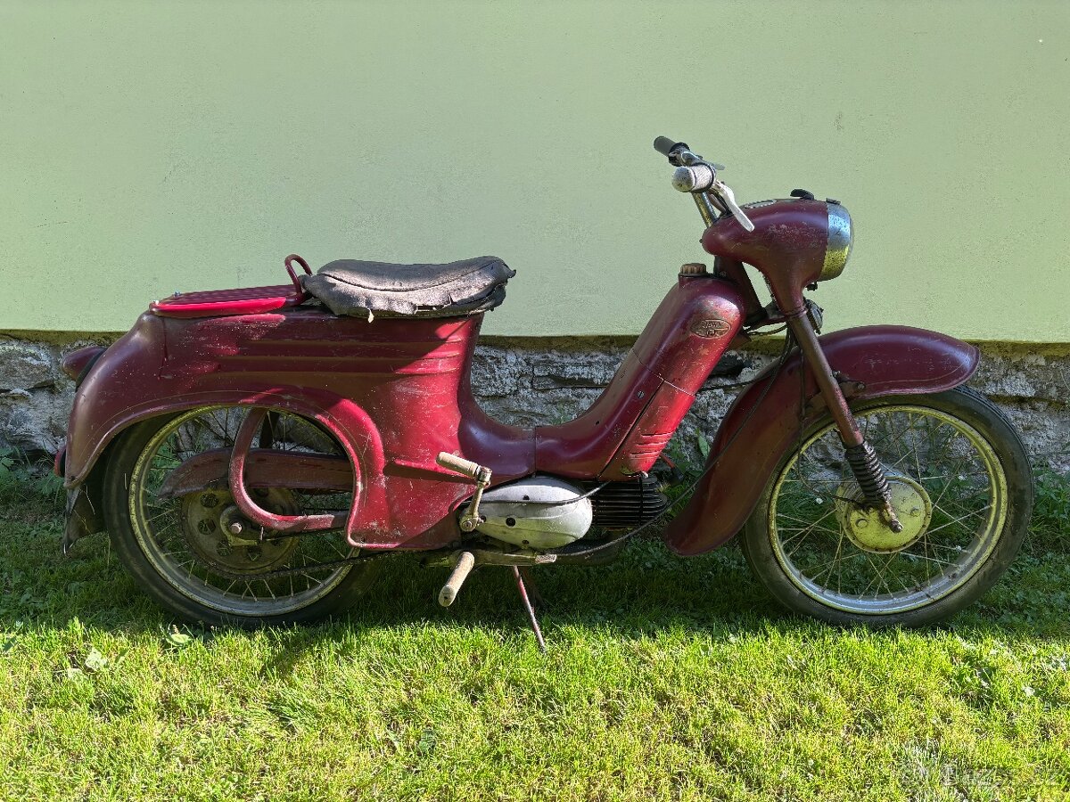 Jawa 555 pionýr