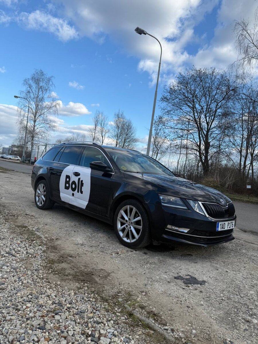 Škoda Octavia Bolt