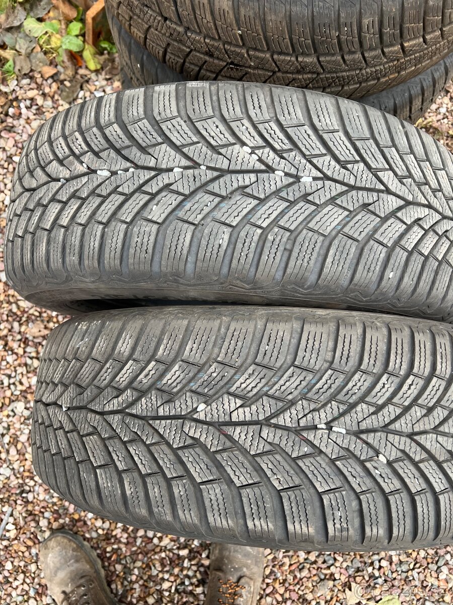 Pneu Continental wintercontact 215/60 R16 dot 22