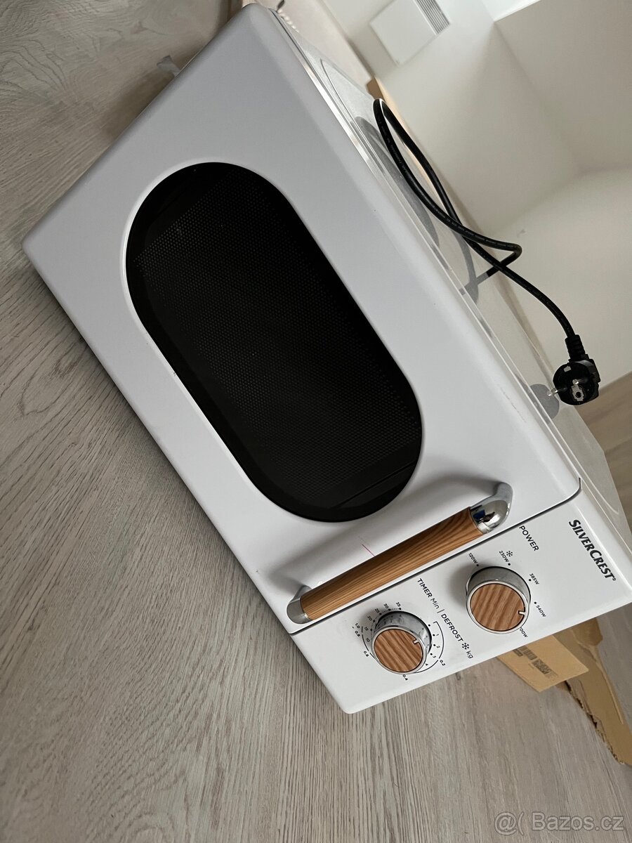 Silvercrest mikrovlnná trouba 700w