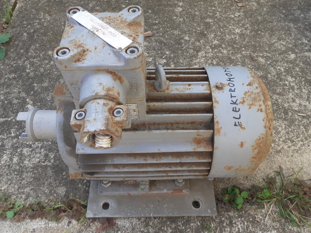 Třífázový elektromotor