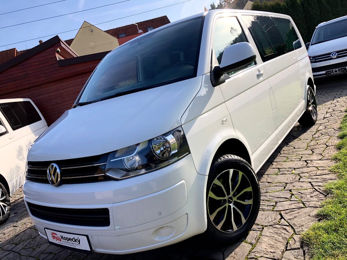 VW Caravelle T5 LONG-2015-DPH-Tažné-barva Candy Multivan
