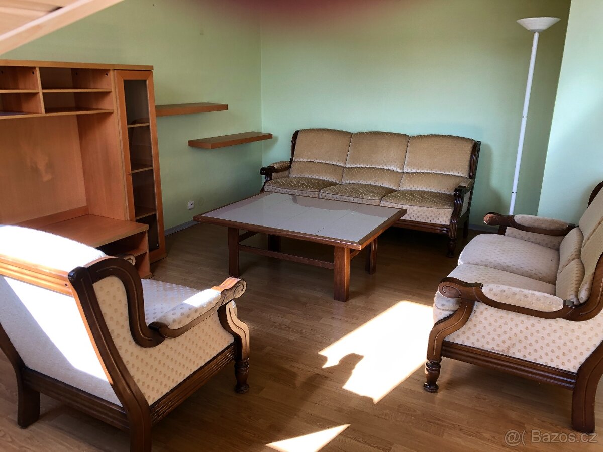 Pronajmu v Domažlicích nový pěkný  byt .2+1