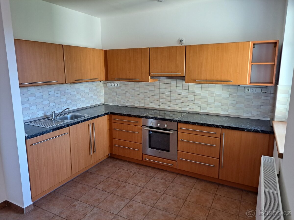 Pronájem bytu 2+kk 64m2 v Náměšti nad Oslavou, bez RK