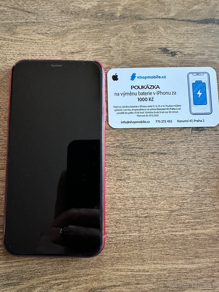 iPhone 11, 64GB červený