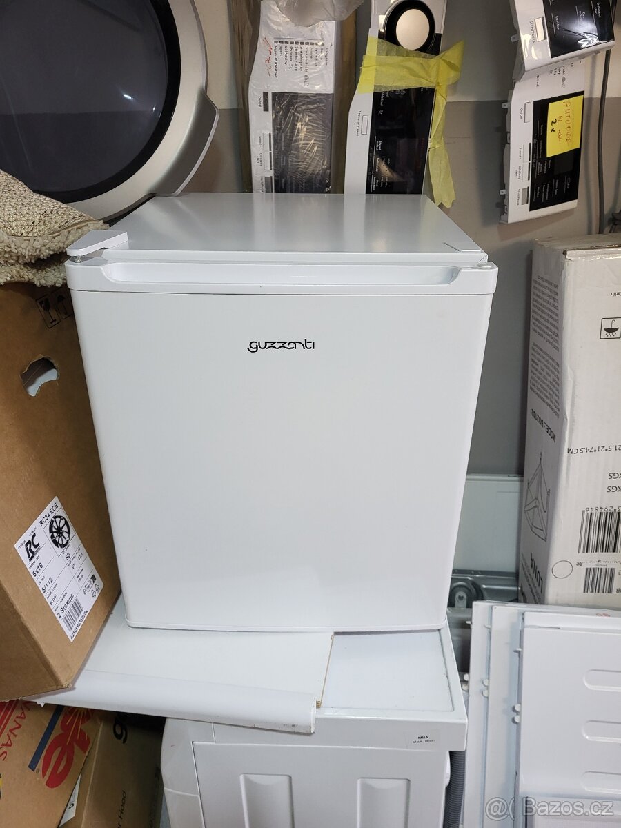 MINI LEDNICE S MRAZÁKEM ZÁRUKA