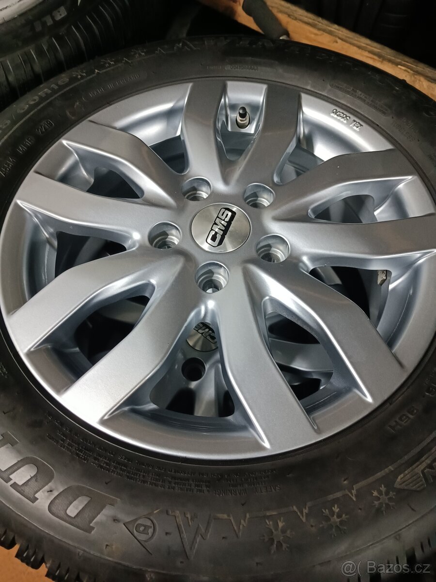 215/60r16 zánovní zimní sada 5x114,3 Hyundai i30
