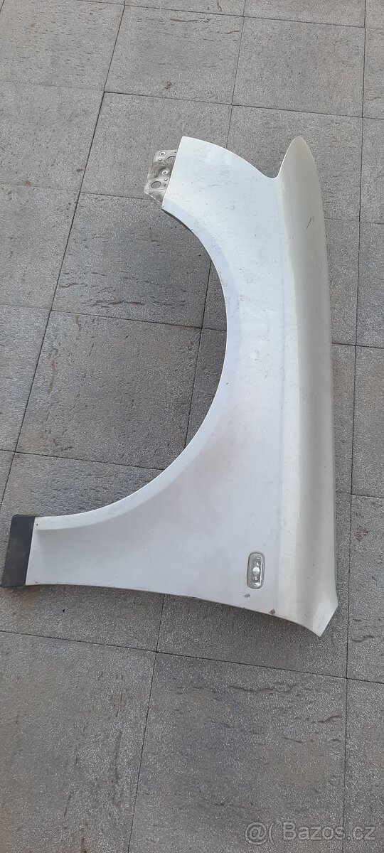 Levy predni blatnik audi a6 4f ly7w