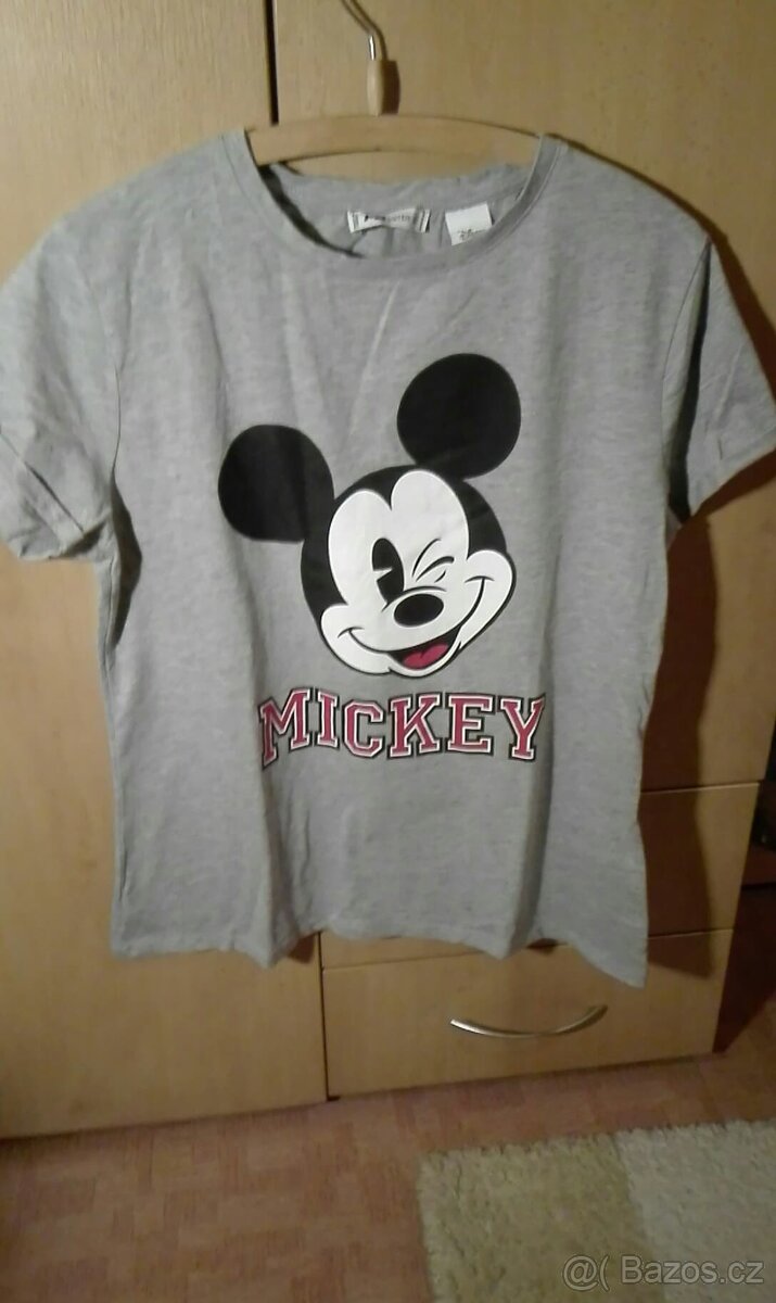 Šedé tričko s Mickey Mousem
