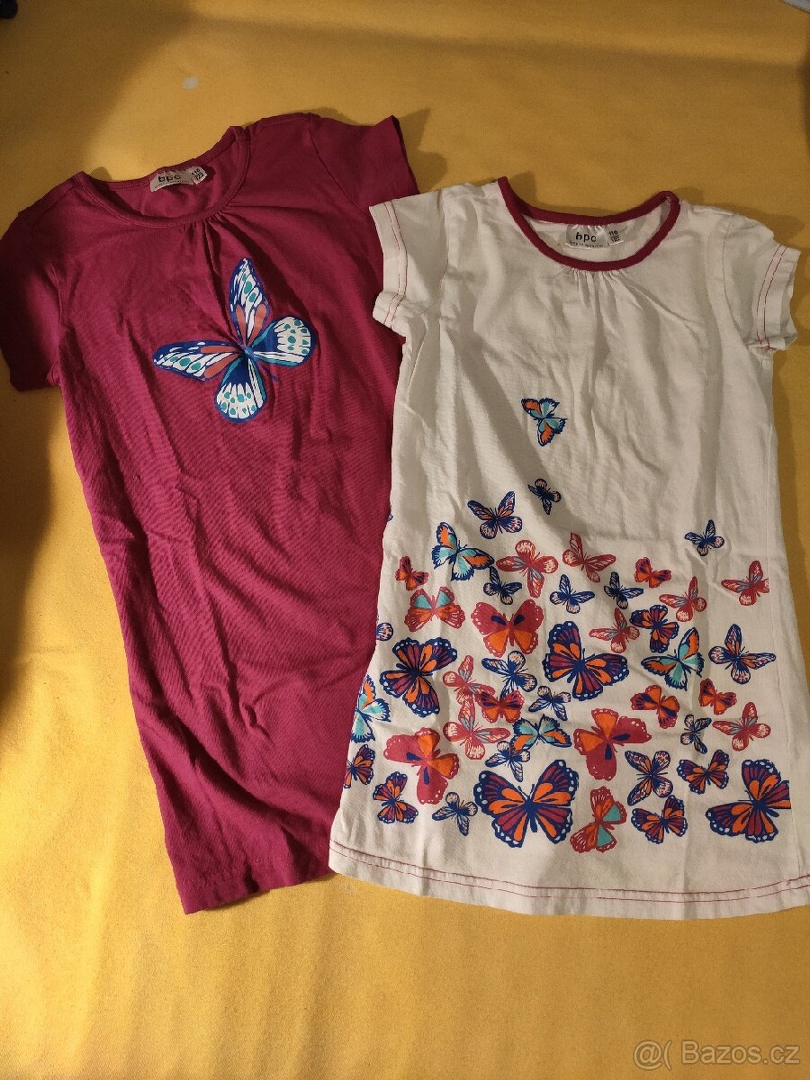 Dívčí noční košile s motýlky