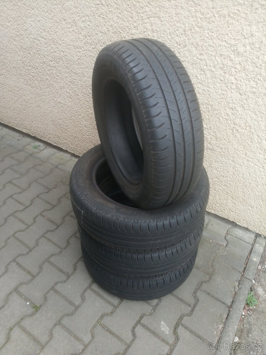 Letní pneu 185/60-15