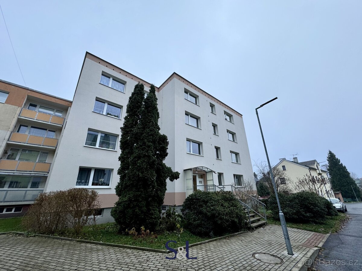 Nabízíme k pronájmu bytovou jednotku o dispozici 1+1 s výměr