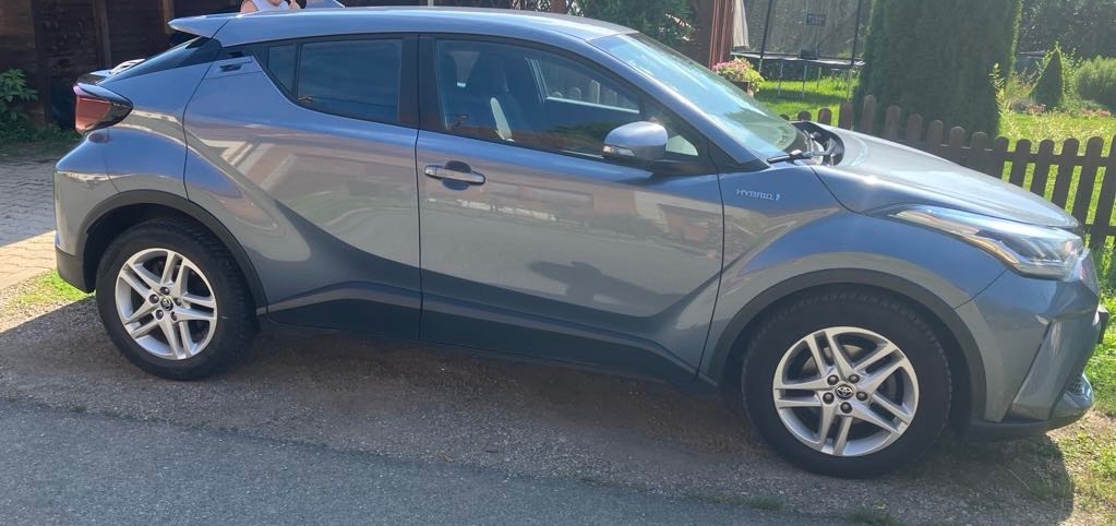 TOYOTA C-HR