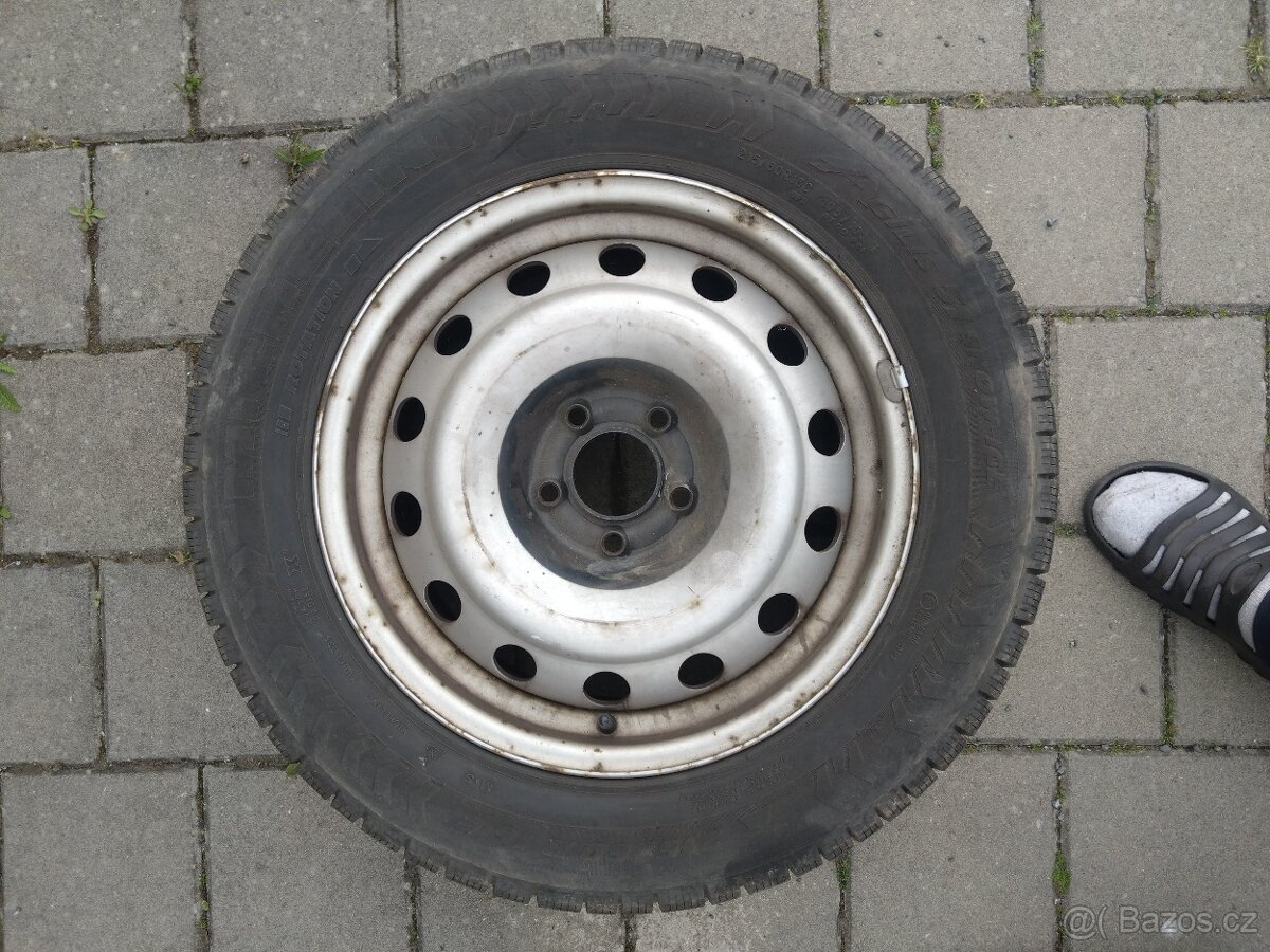 Michelin 215/60 R 16 C zimní