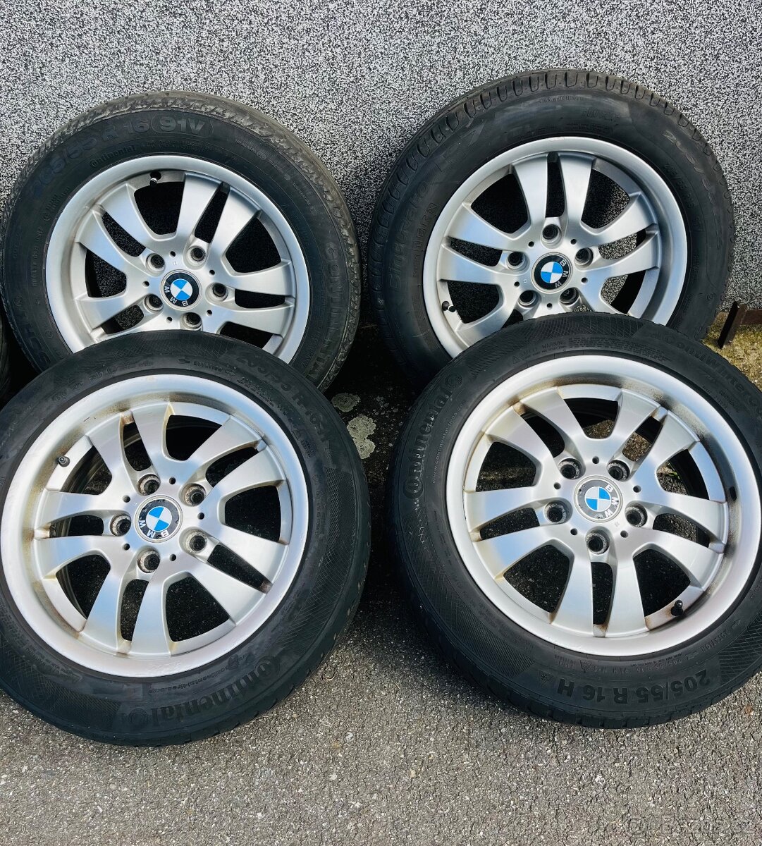 BMW Disky