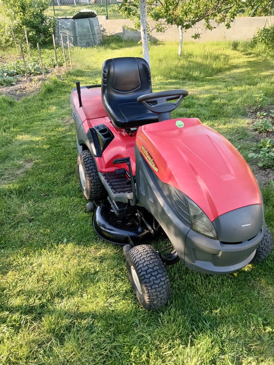 Prodám zahradní traktor castel garden