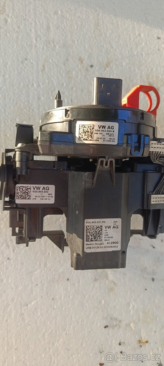 Škoda VW přepínače + kroužek volantu 5Q0953569B 5Q0953521FD