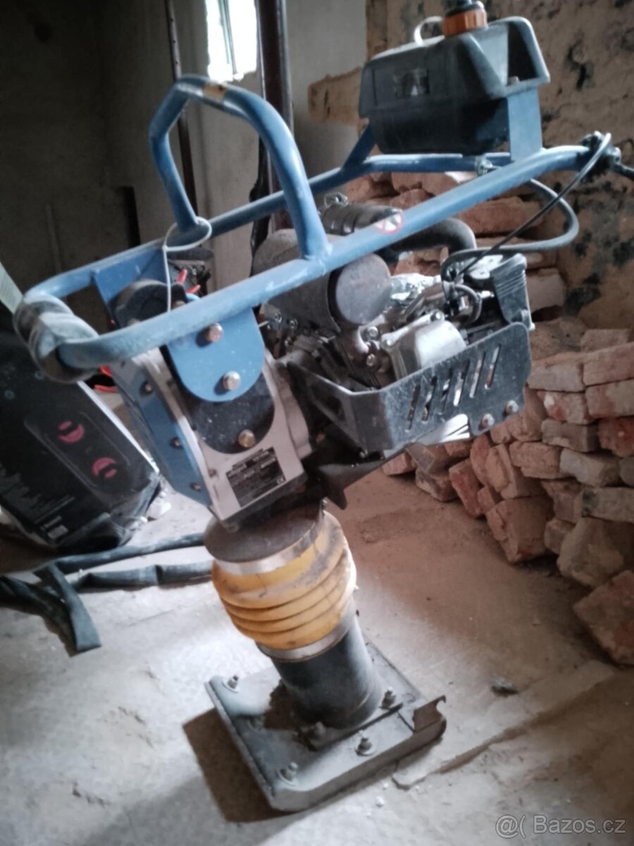 Vibrační pěch LONCIN LC168F 2H