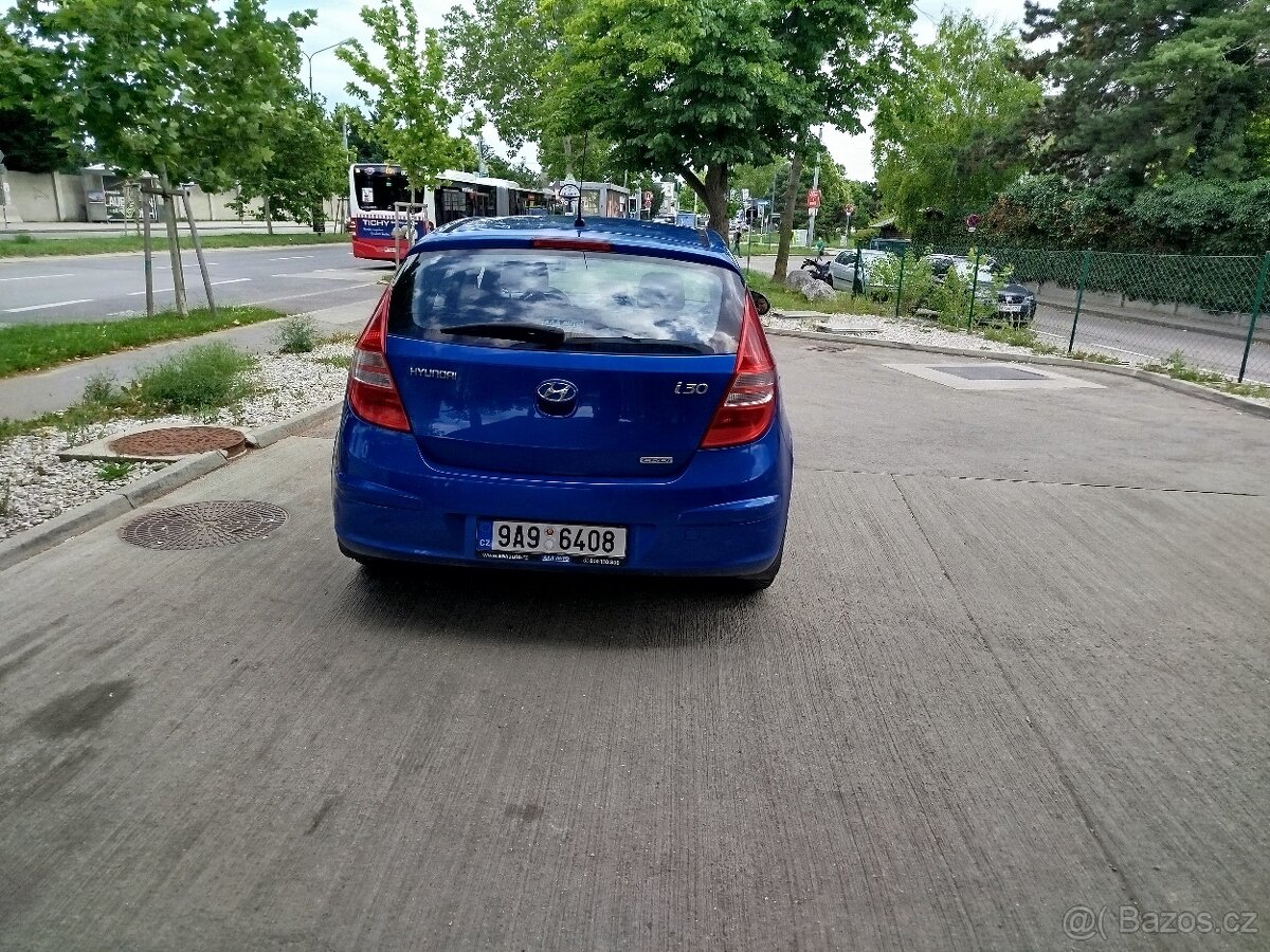 Hyundai i30 1.6 CRDi, 2009, nová STK