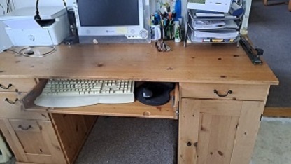 Psací stůl Ikea