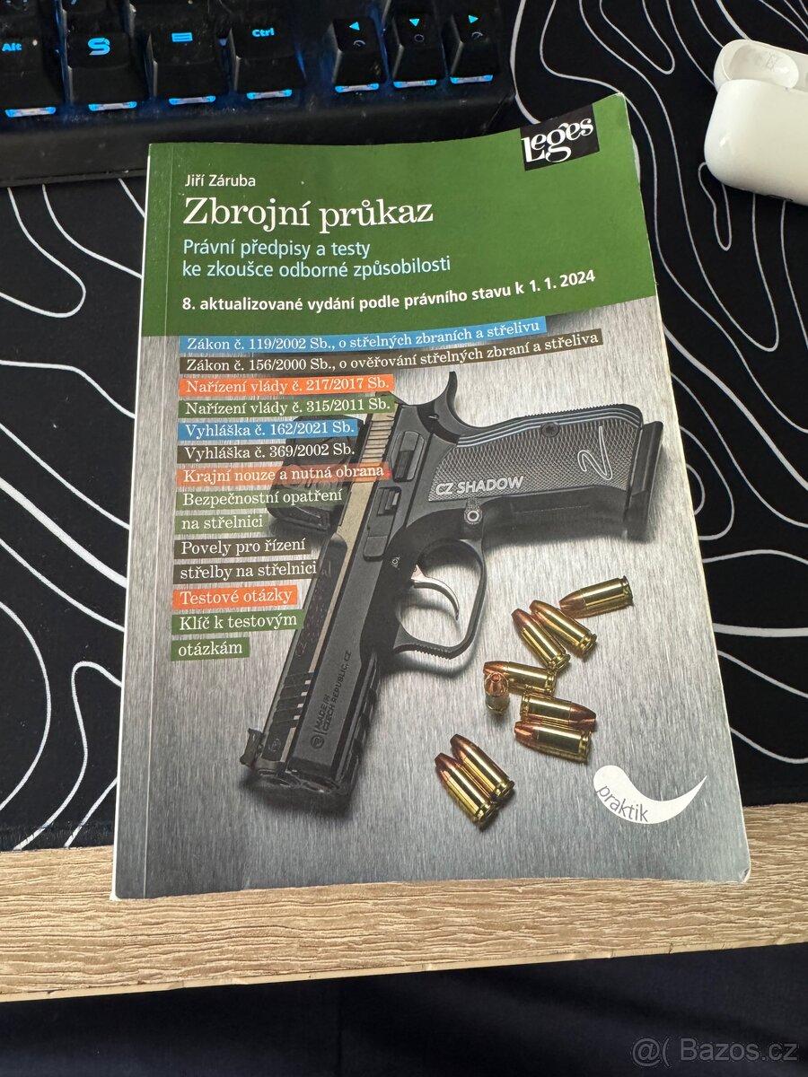 Učebnice na zbrojní průkaz