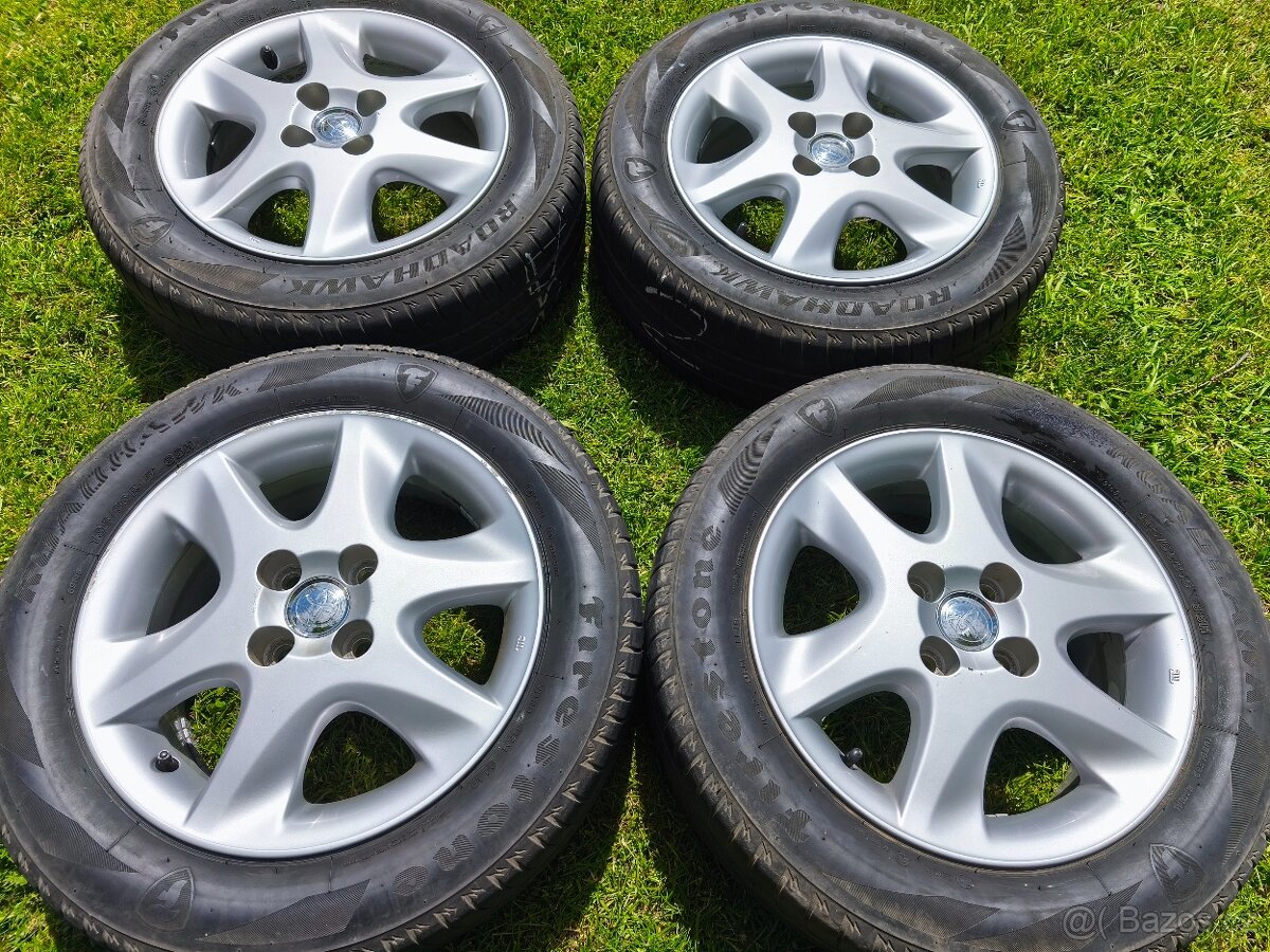 Letní sada Toyota Corolla r15 4x100 Firestone 195/60/15