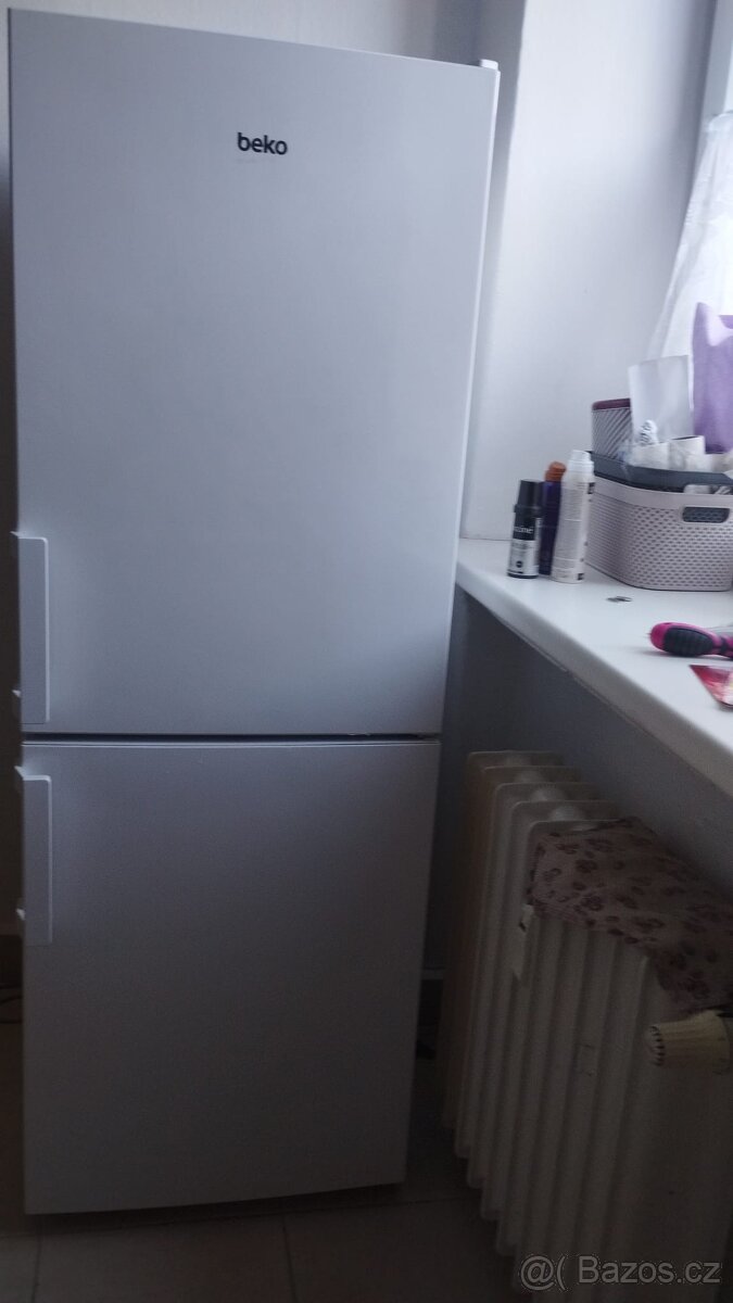 Lednička Beko