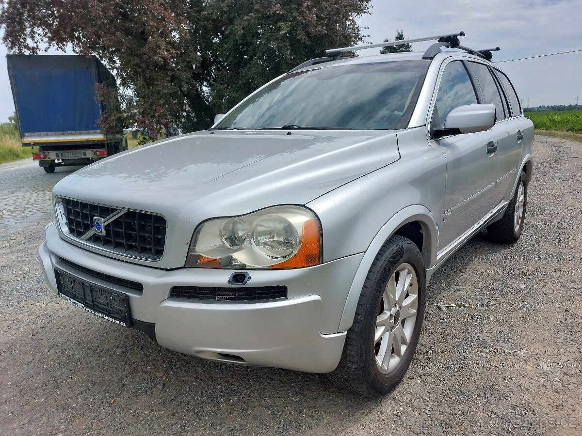 Volvo XC 90 2,4 D5 120kW 4x4 GEARTRONIC 7-MÍST
