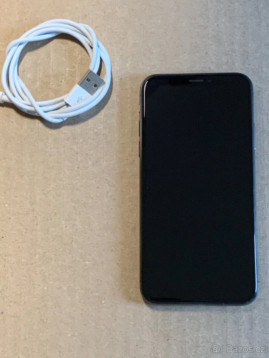 IPhone X 256GB Vesmírně Šedá