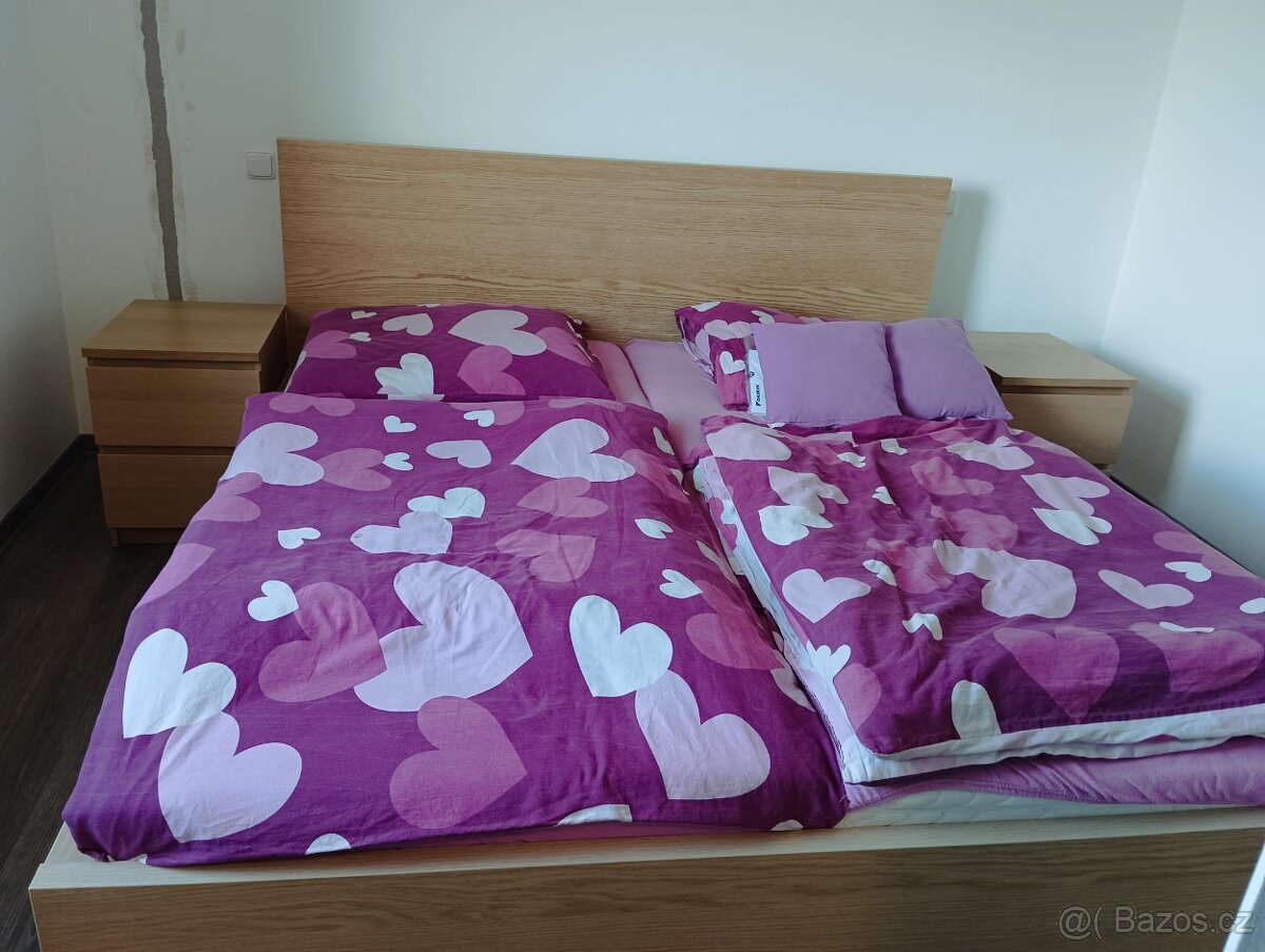 Manželská postel