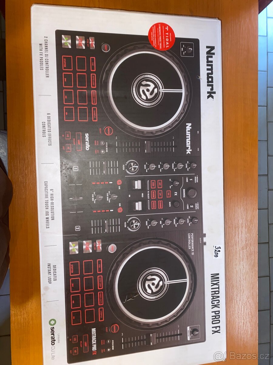 Numark Mixtrack Pro FX - Top stav