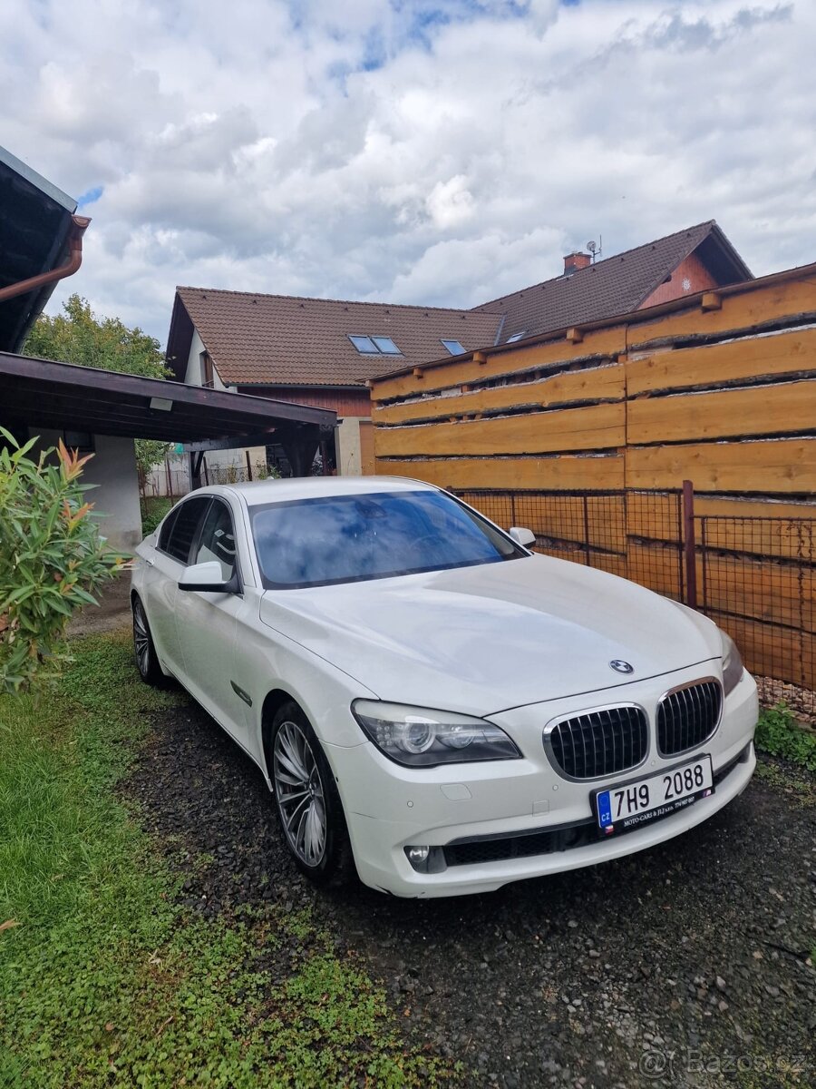 BMW 750i f01 4.4 bi-turbo 2009