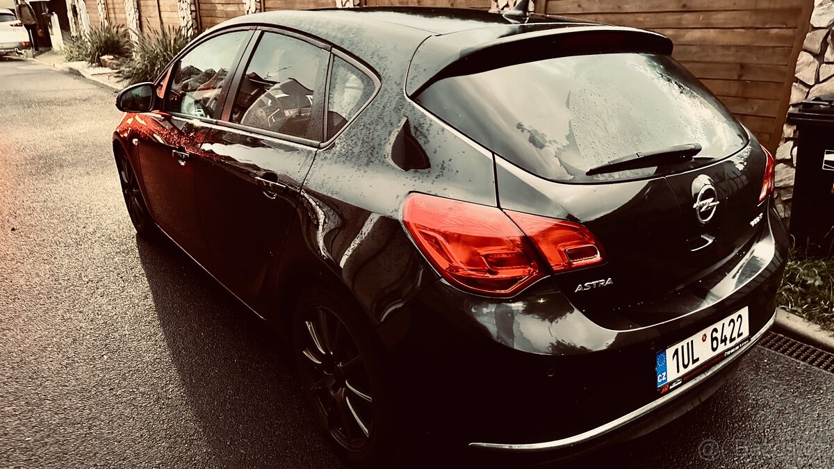 Opel Astra J 1.6 CDTI, 88 KW
