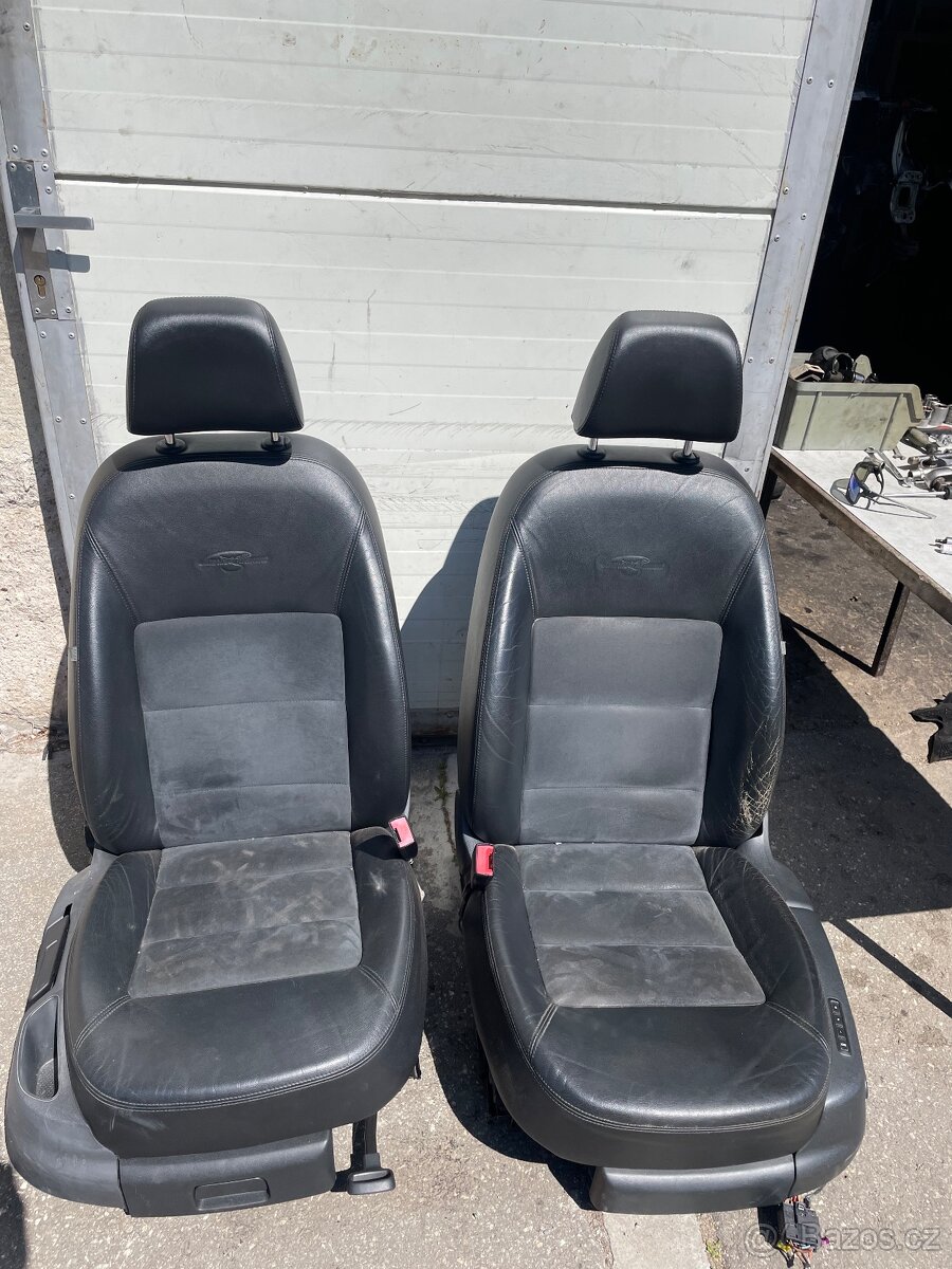 Sedačky škoda octavia 2 výhřev
