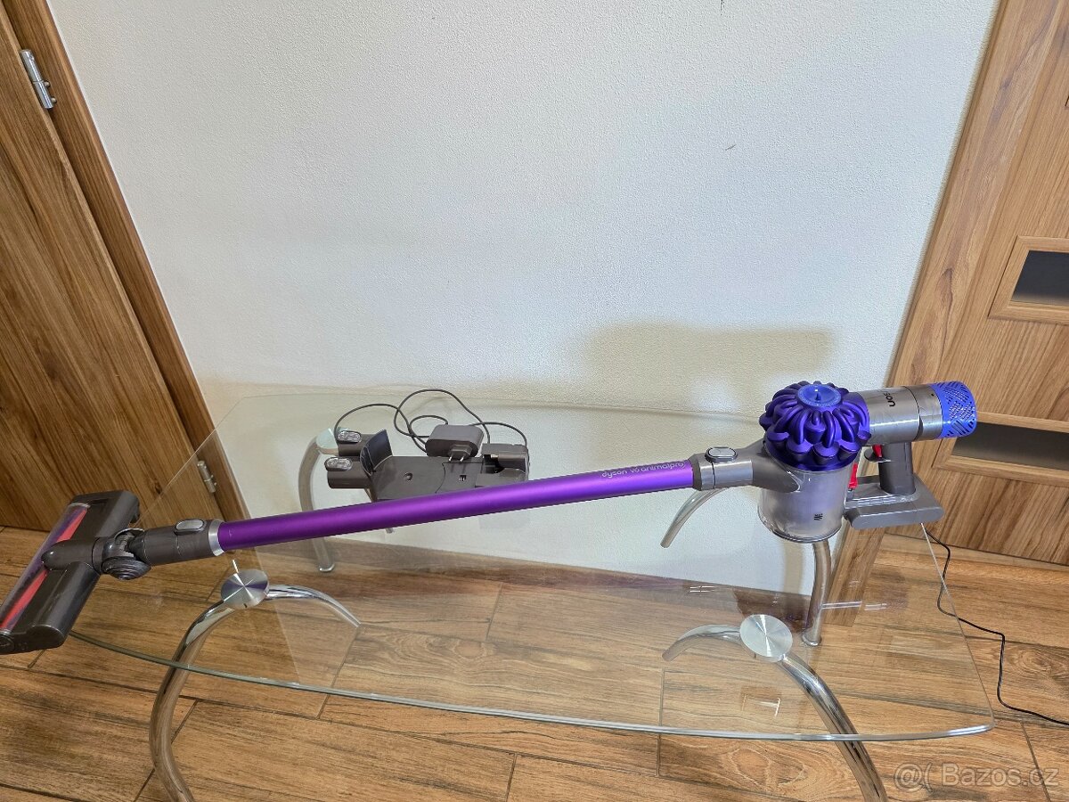 Dyson V6 + nabíječka