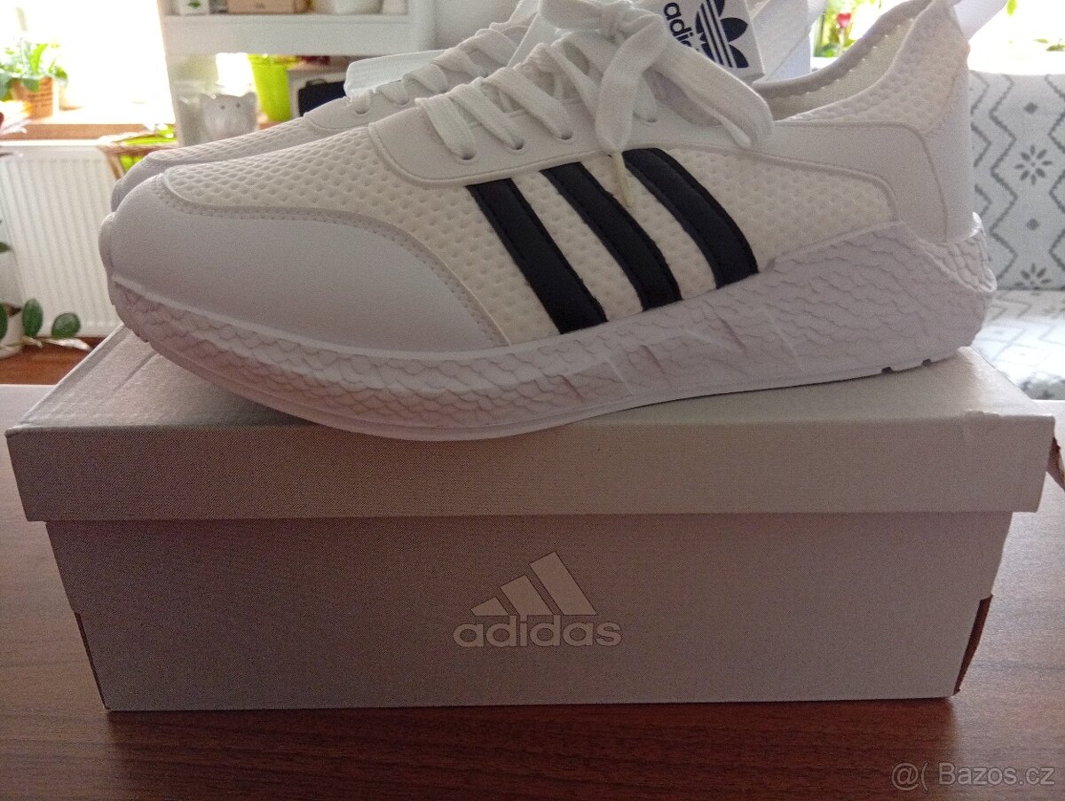 Adidas botasky nové