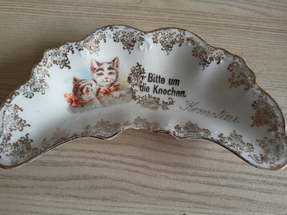 Krásná porcelánová miska