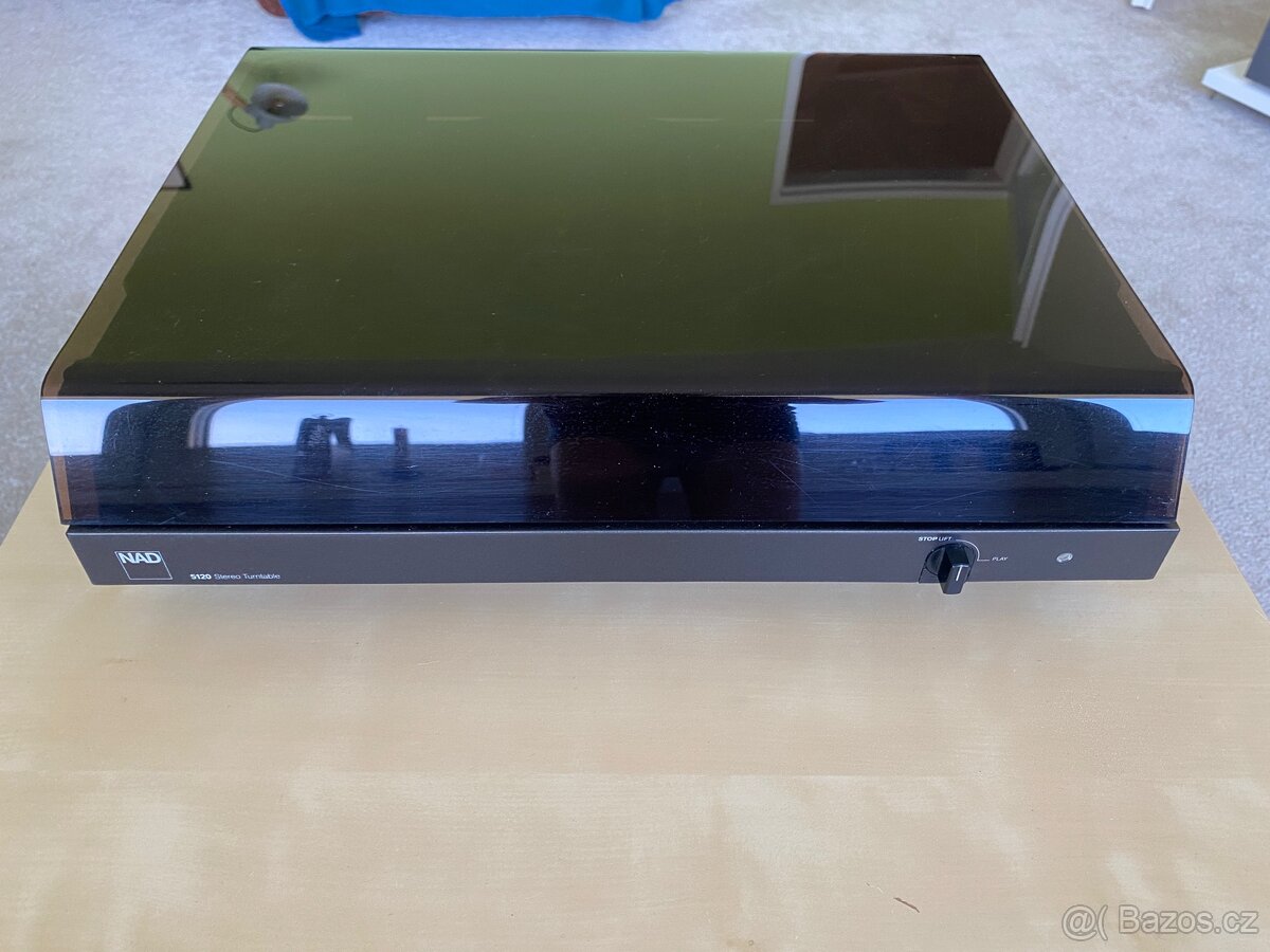 Gramofon NAD 5120 ( Tesla NC470 )