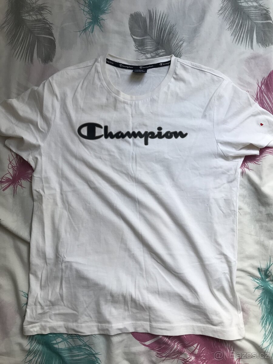 Bílé tričko značka champion
