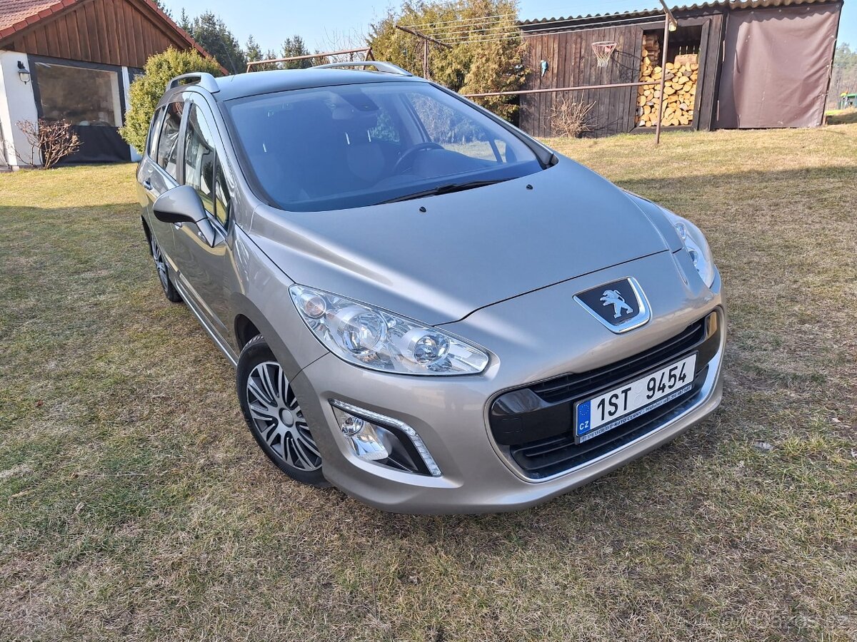 Peugeot 308 SW 7místné
