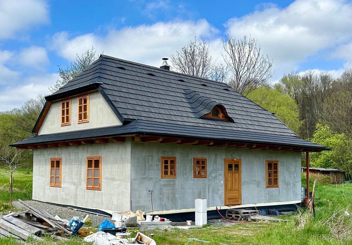 Špletová okna z modřínu