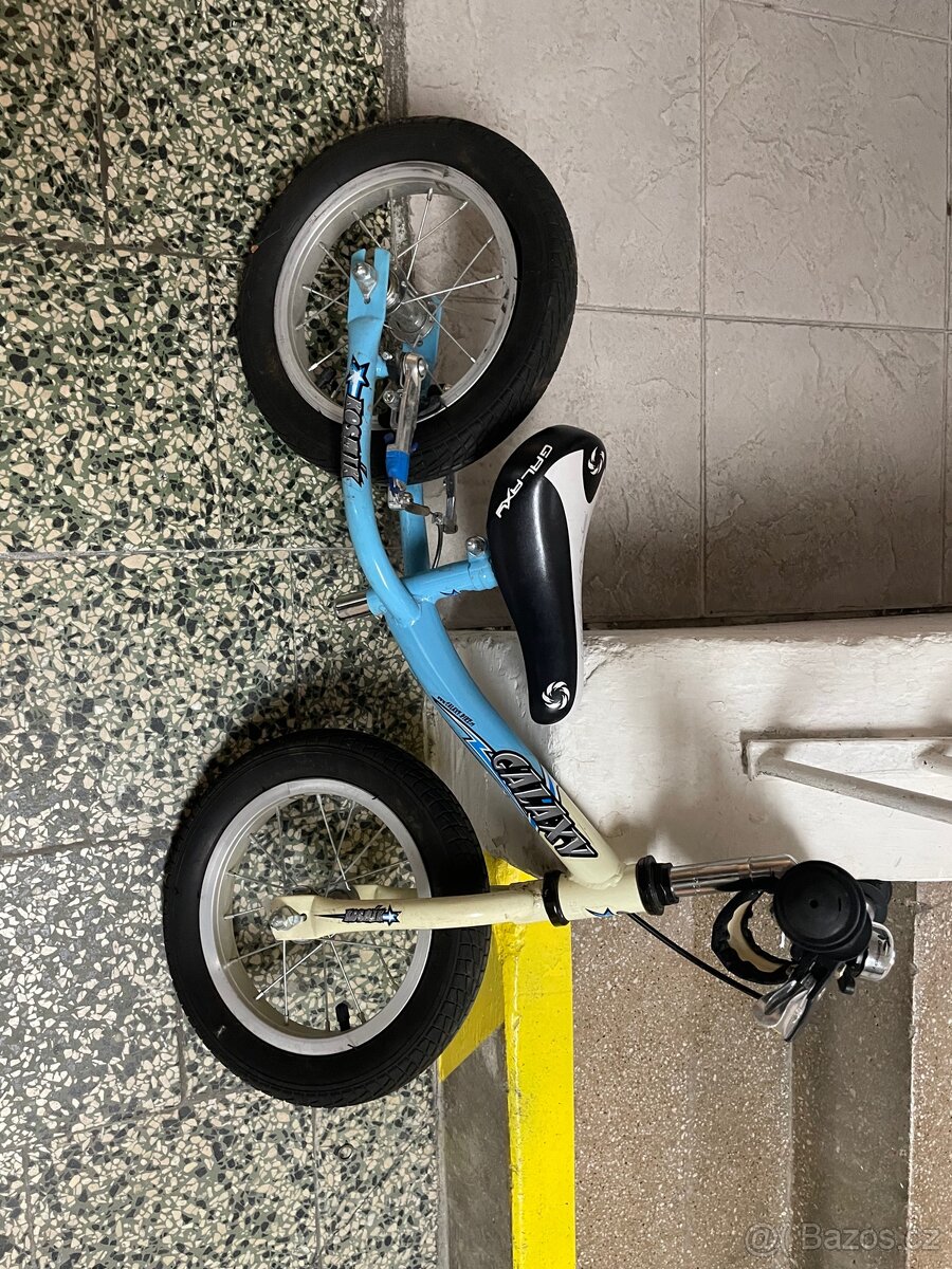 Dětské odrážedlo
