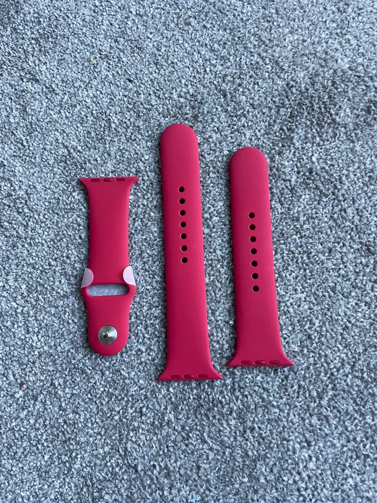 Nový řemínek Race Red na Apple Watch 44 mm