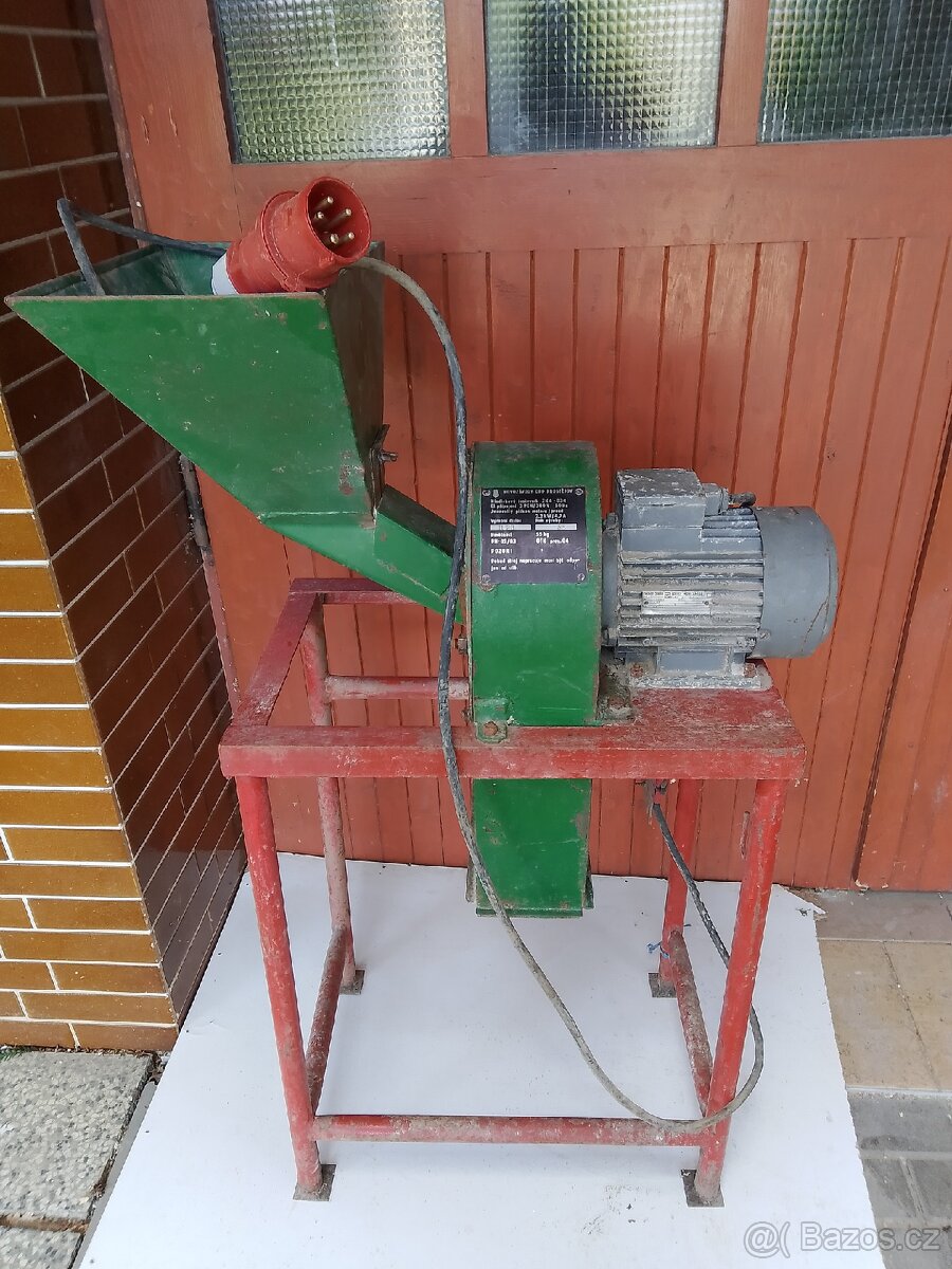 Peletovaci lis - granulator + srotovnik