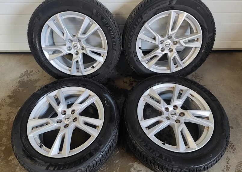 Alu disky Volvo XC40 5x108 R18 original