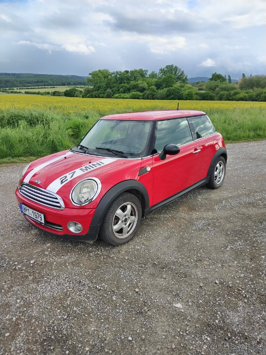 Mini Cooper One 1.4 70kw - Nová STK