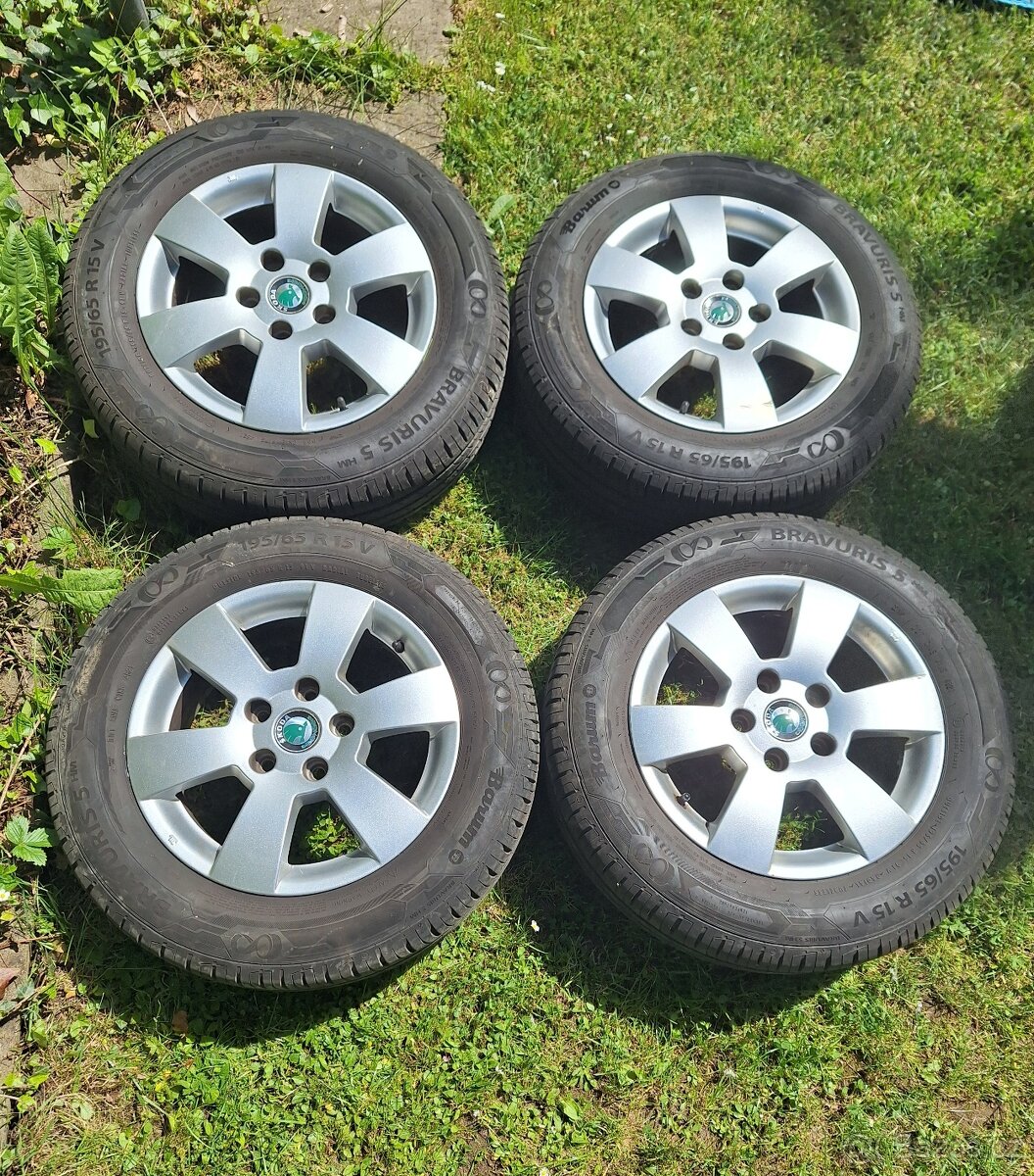 Prodám ALU kola 195/65 R15 V91 - Škoda Octavia 2