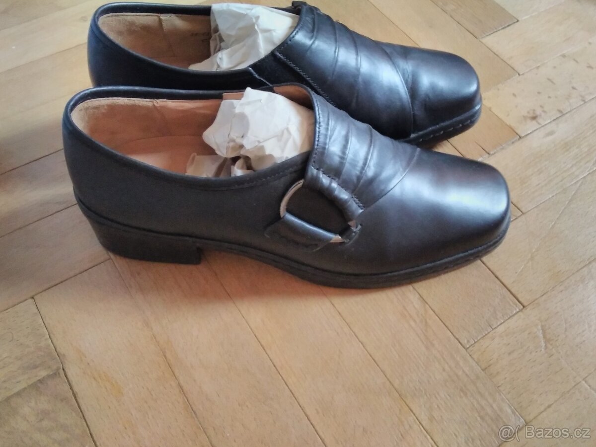 Kožené polobotky značky Gabor
