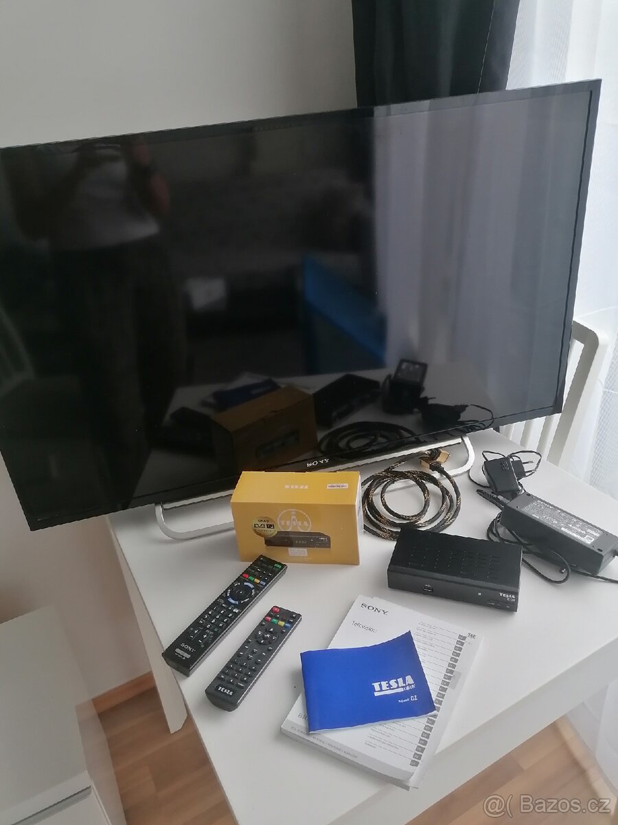Sony TV včetně prislusenstvi