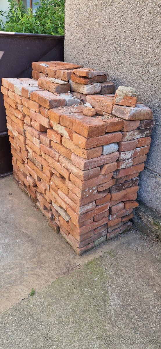Cihly 500ks očištěné